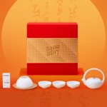 把中秋的溫柔調(diào)進香里，拆開就是滿屋團圓氣一禮盒藏盡中秋月